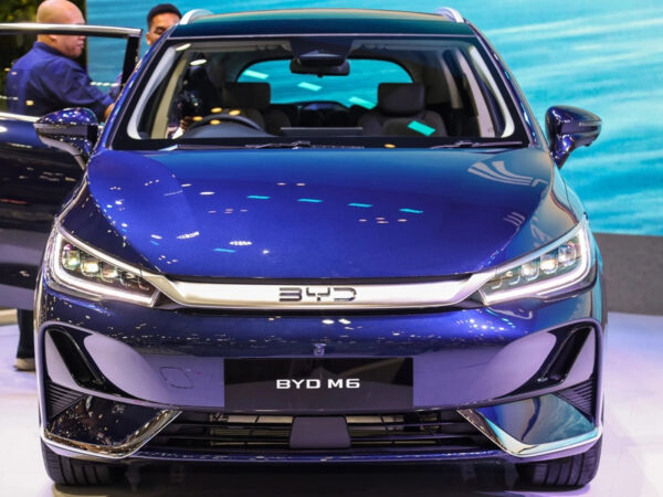 BYD M6 - Hình ảnh 3