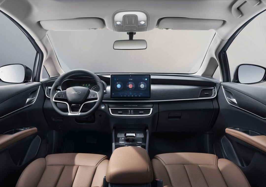 BYD M6 - Hình ảnh 6