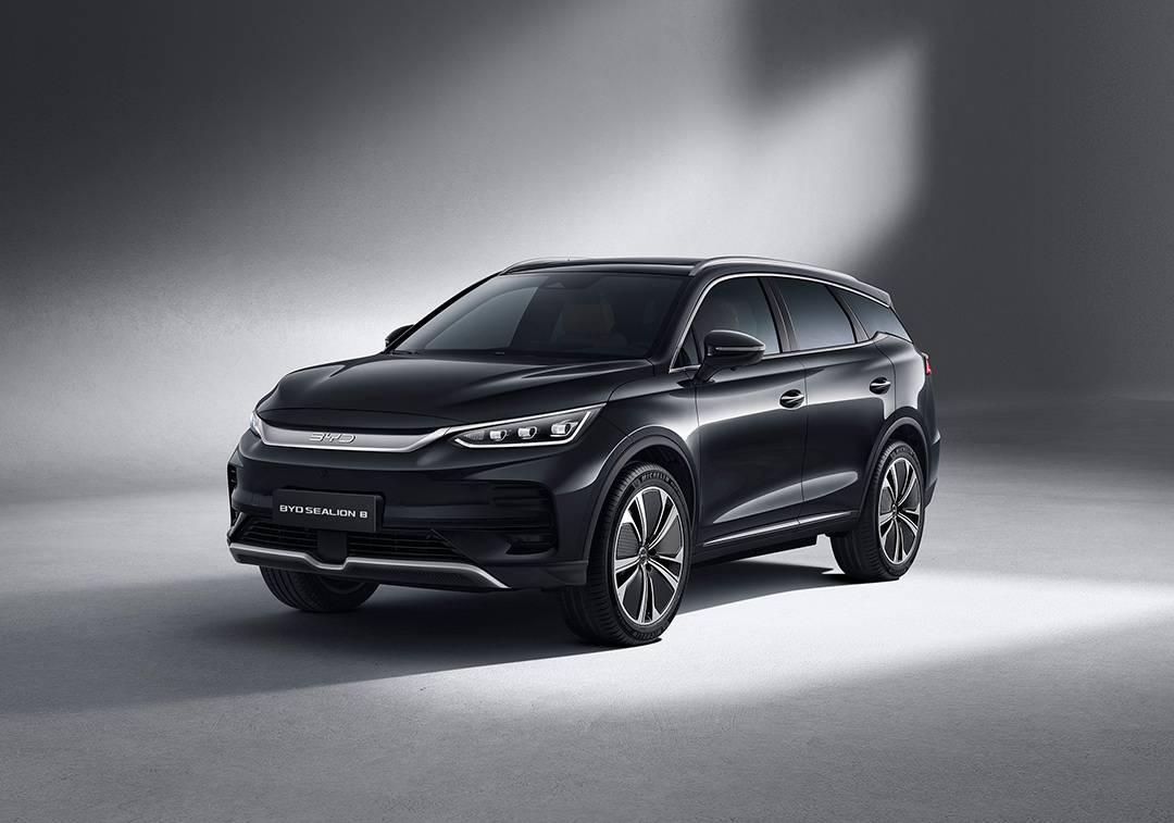 Sealion-8-SUV-Ngoai-that